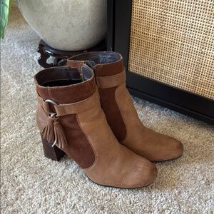 Born Brown Leather Ankle Boots with Tassel